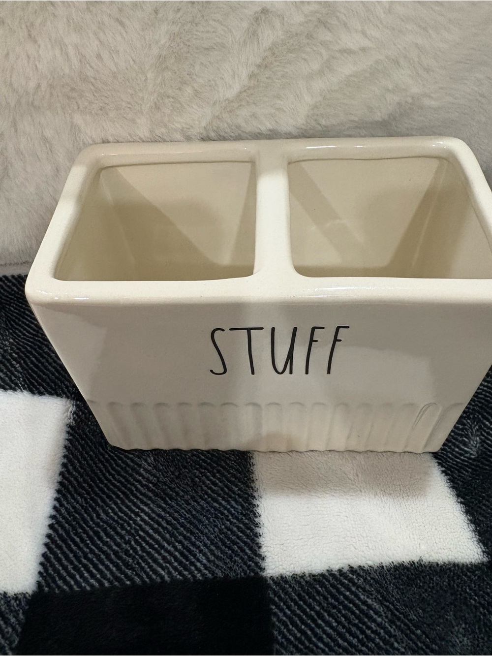 RAE DUNN “STUFF" Organizer in Cream - Picture 2 of 3